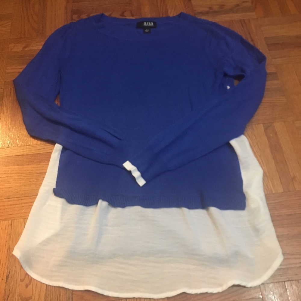 a.n.a. Blue and white Scoop Neck Sweater 🎽